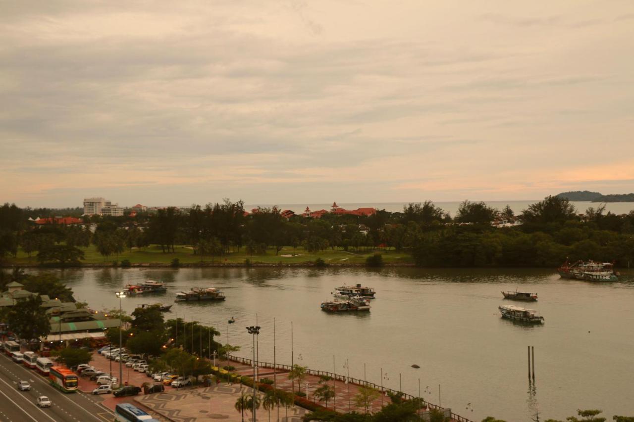 Mts @ Marina Court Resort Condo Kota Kinabalu Exteriör bild